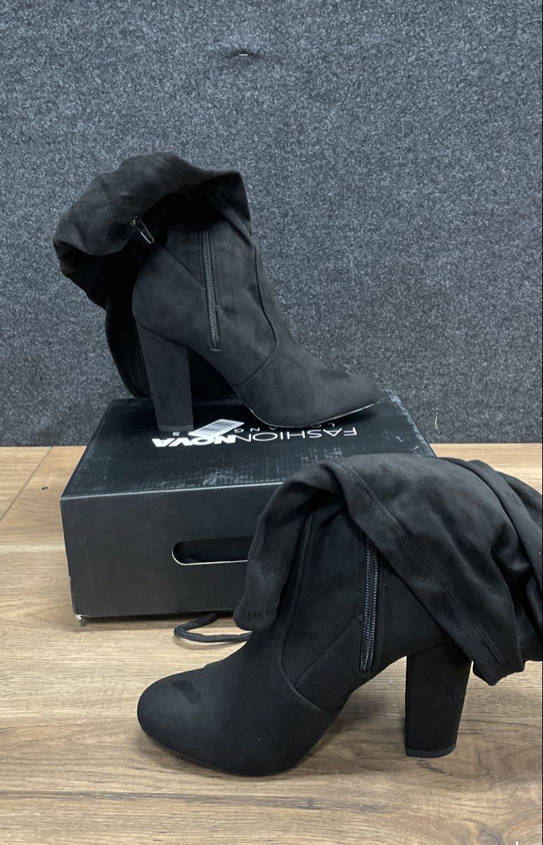 Fashion Nova Black Faux Suede Over The Knee Block Heel Boots Size 7.5