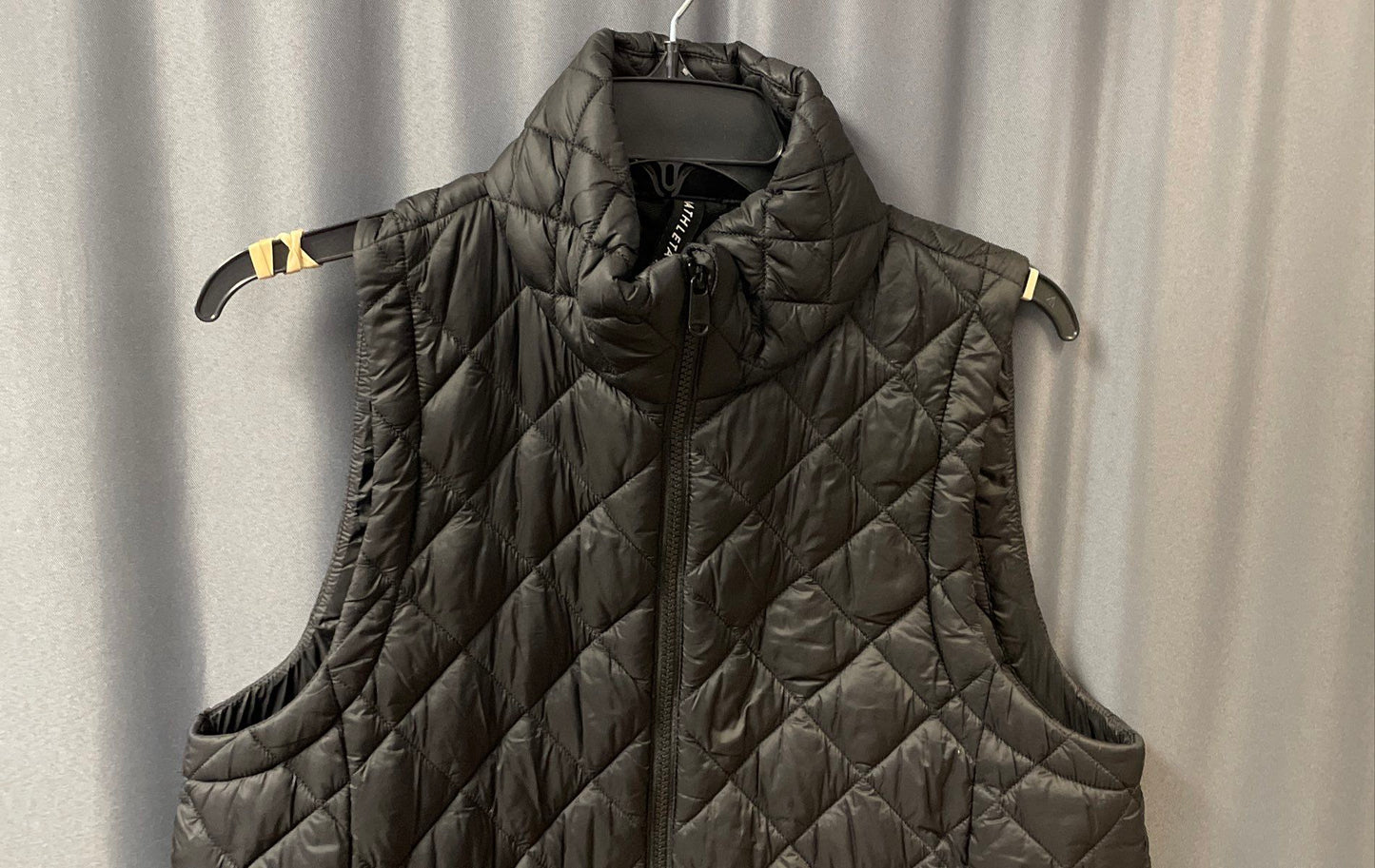 Athleta Women's Black Quilted Full Zip Puffer Vest Insulated Mock Neck Size M