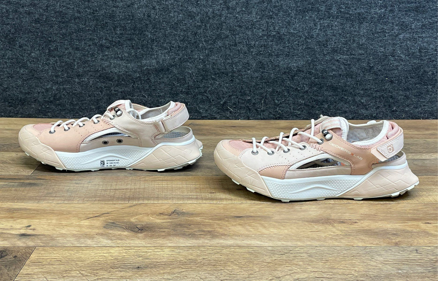 Deckers X Lab Xponent-ROAM Pink Hybrid Sneaker Sandal Women's Size 8.5