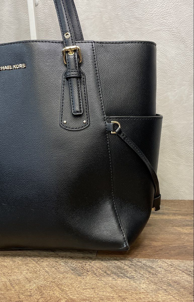 Michael Kors Black Saffiano Leather Voyager East West Tote Bag Gold Hardware