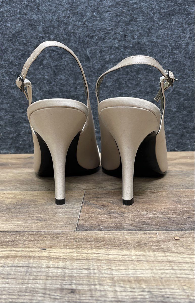 LuLu Townsend Champagne Satin Bejeweled Bow Open Toe Slingback Heels Size 9.5