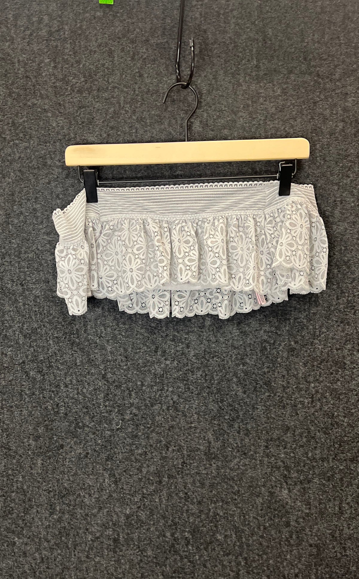 Victoria's Secret Women's Light Blue Lace Ruffle Strapless Bandeau Bralette Sz S