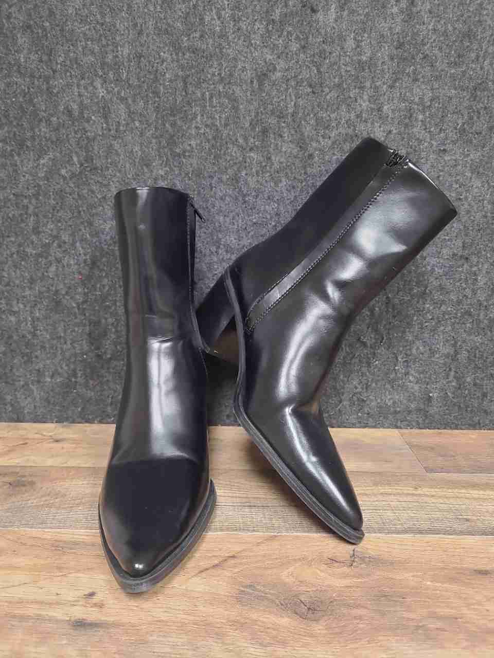 H&M Black Pointed Toe Block Heel Ankle Boots Women's Size 10