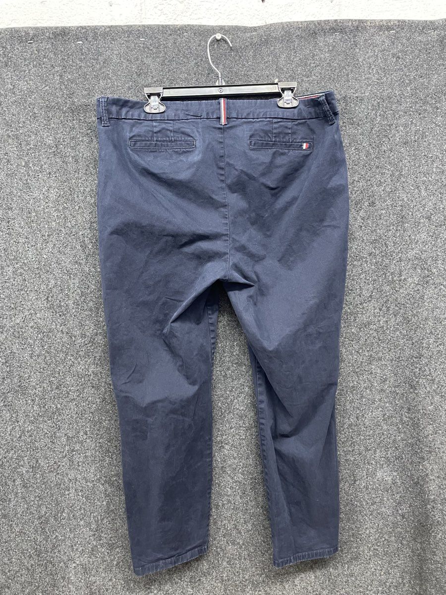 Tommy Hilfiger Women's Navy Blue Slimming Pocket Technology Chino Pants Sz 16