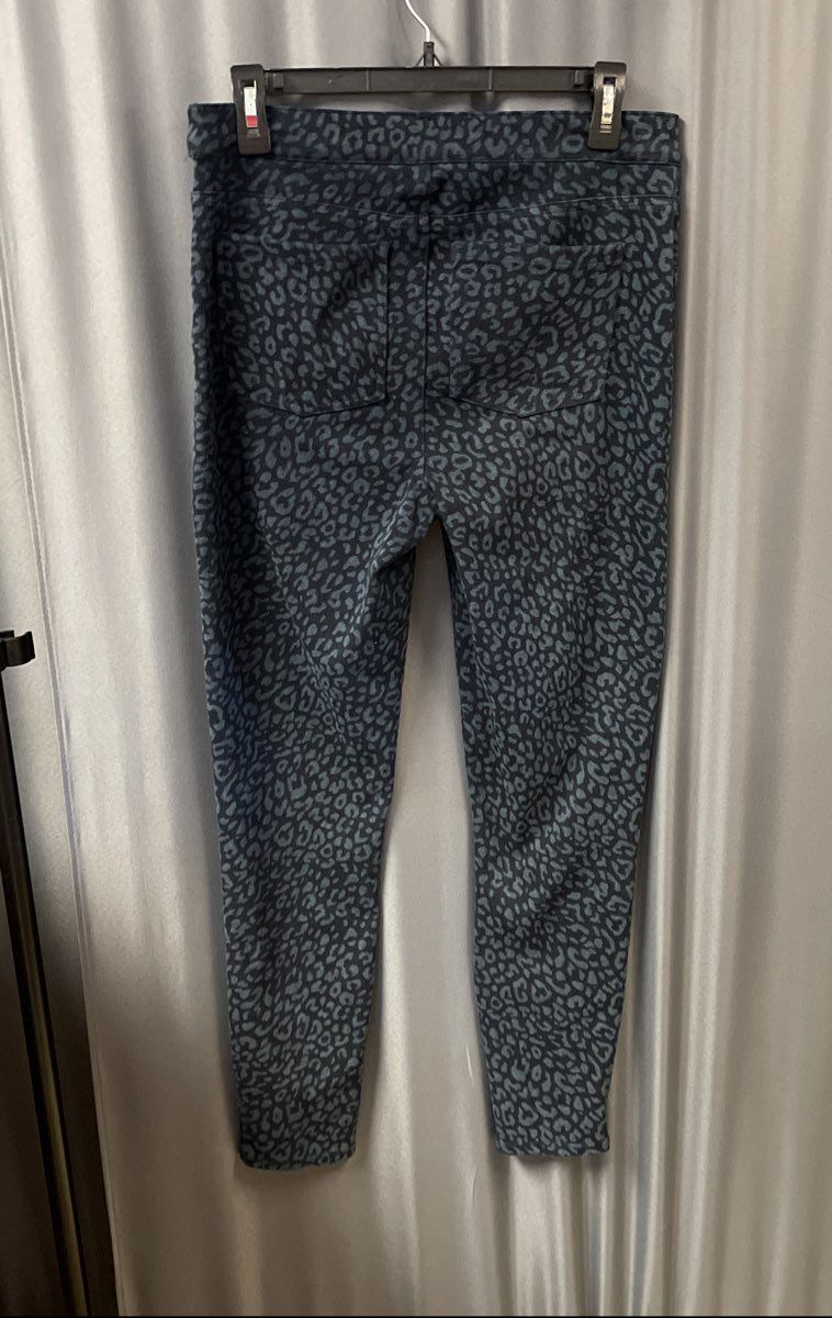 Spanx Women's Blue Black Leopard Print Ankle Skinny Jeans Sz L NWT