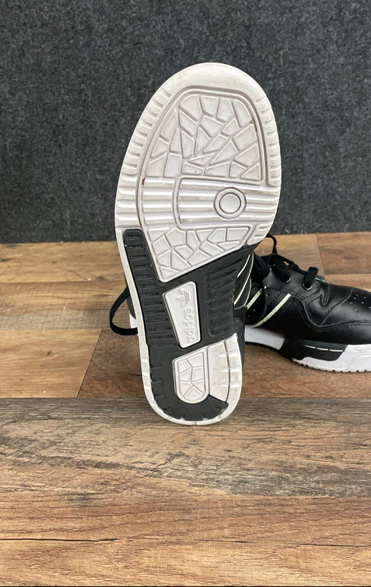 Adidas Rivalry Low Core Black White Leather Sneakers EE5938 Size 5.5