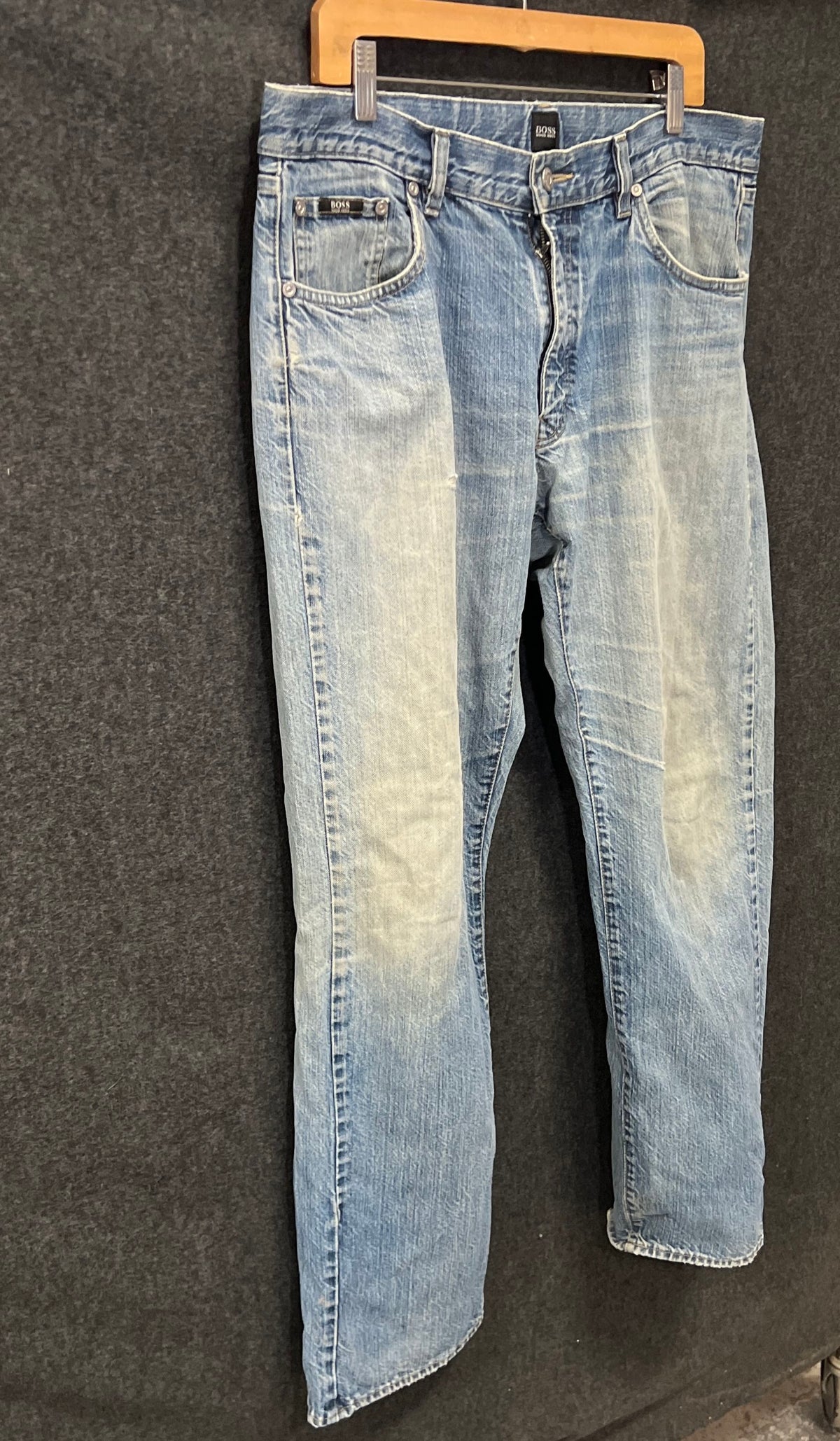BOSS Hugo Boss Men's Light Wash Straight Leg Denim Jeans Faded Distressed