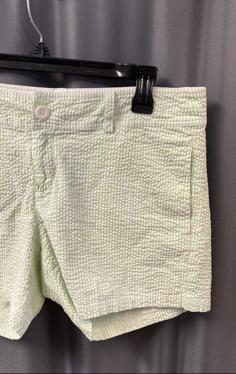 Lilly Pulitzer Women's Green White Seersucker Striped Shorts Sz 10