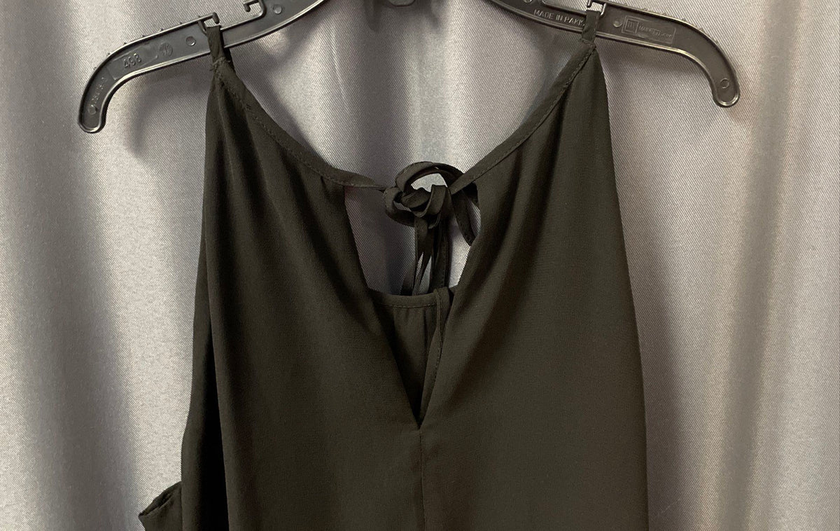White House Black Market Women's Black Silver Beaded Halter Blouse Sz 0 NWT