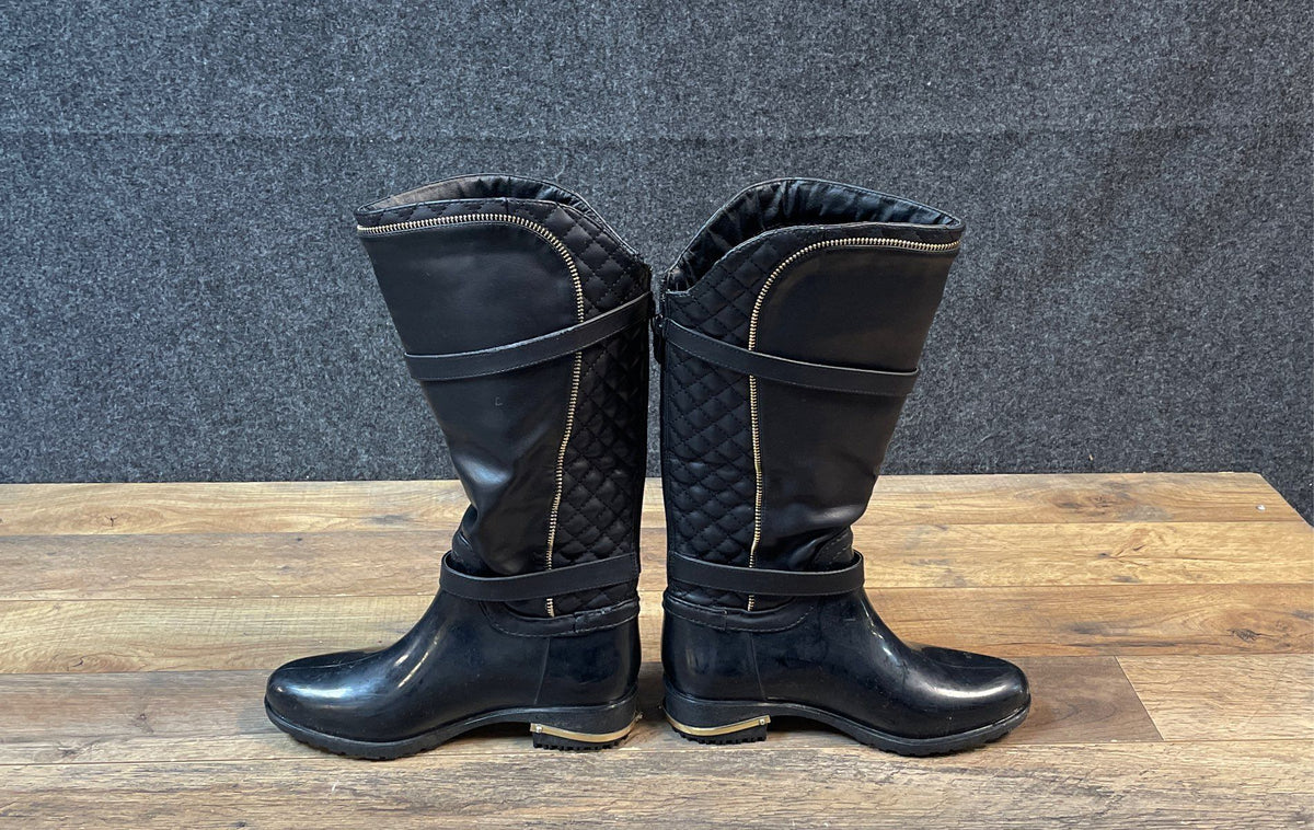 First Sight Black Quilted Back Zipper Rain Boots Women's Size 7.5