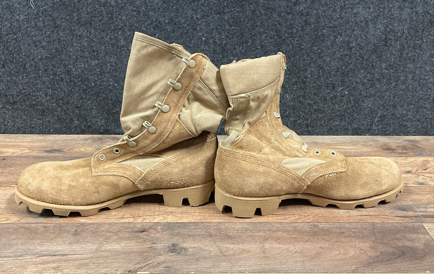Vintage 1993 US Military Desert Combat Boots Tan Suede Panama Sole Size 8.5R