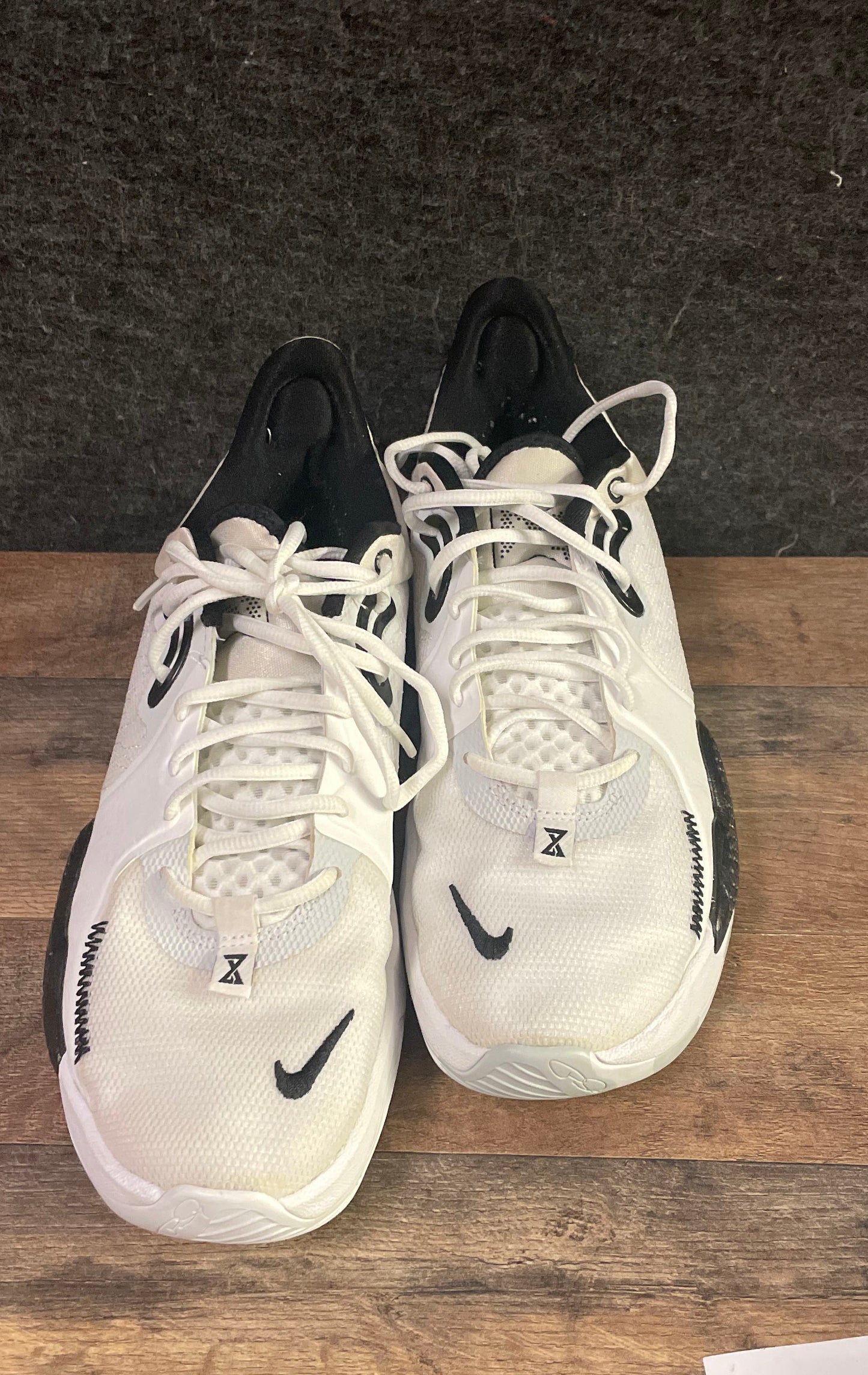 Nike PG 5 White Black Basketball Shoes Size 10