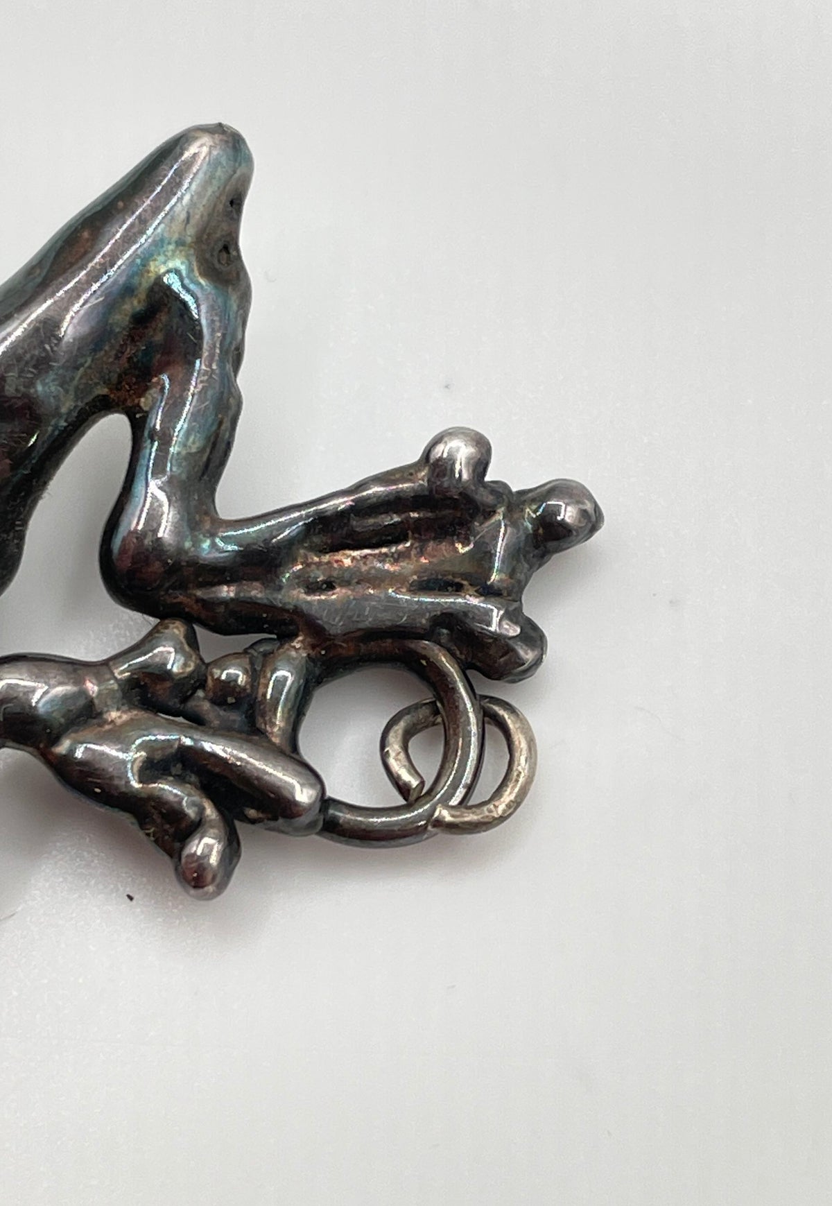 925 Sterling Silver Crouching Frog Pendant 5.9g