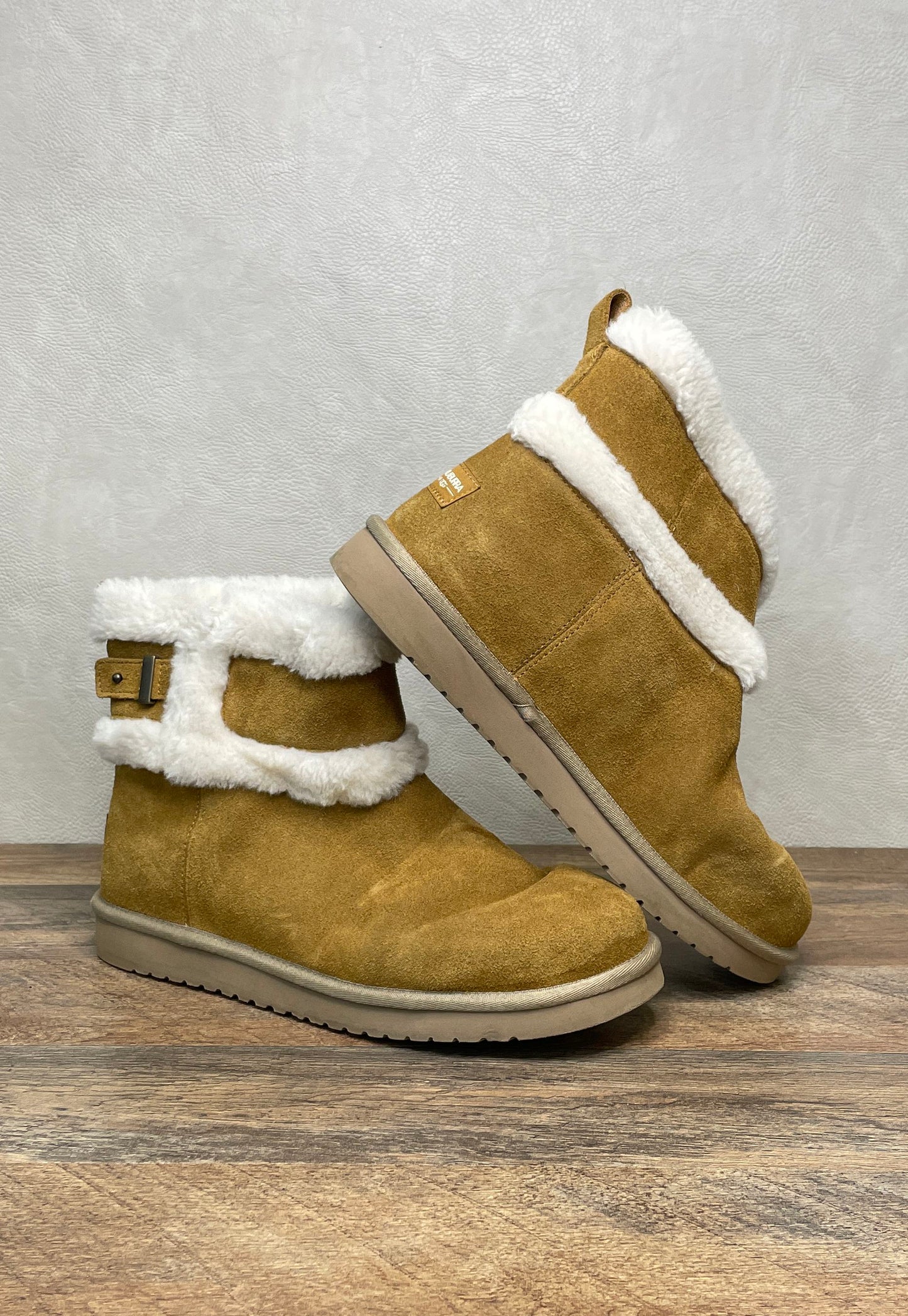 Koolaburra by UGG Victoria Short Chestnut Suede Shearling Boots Women's Size 10