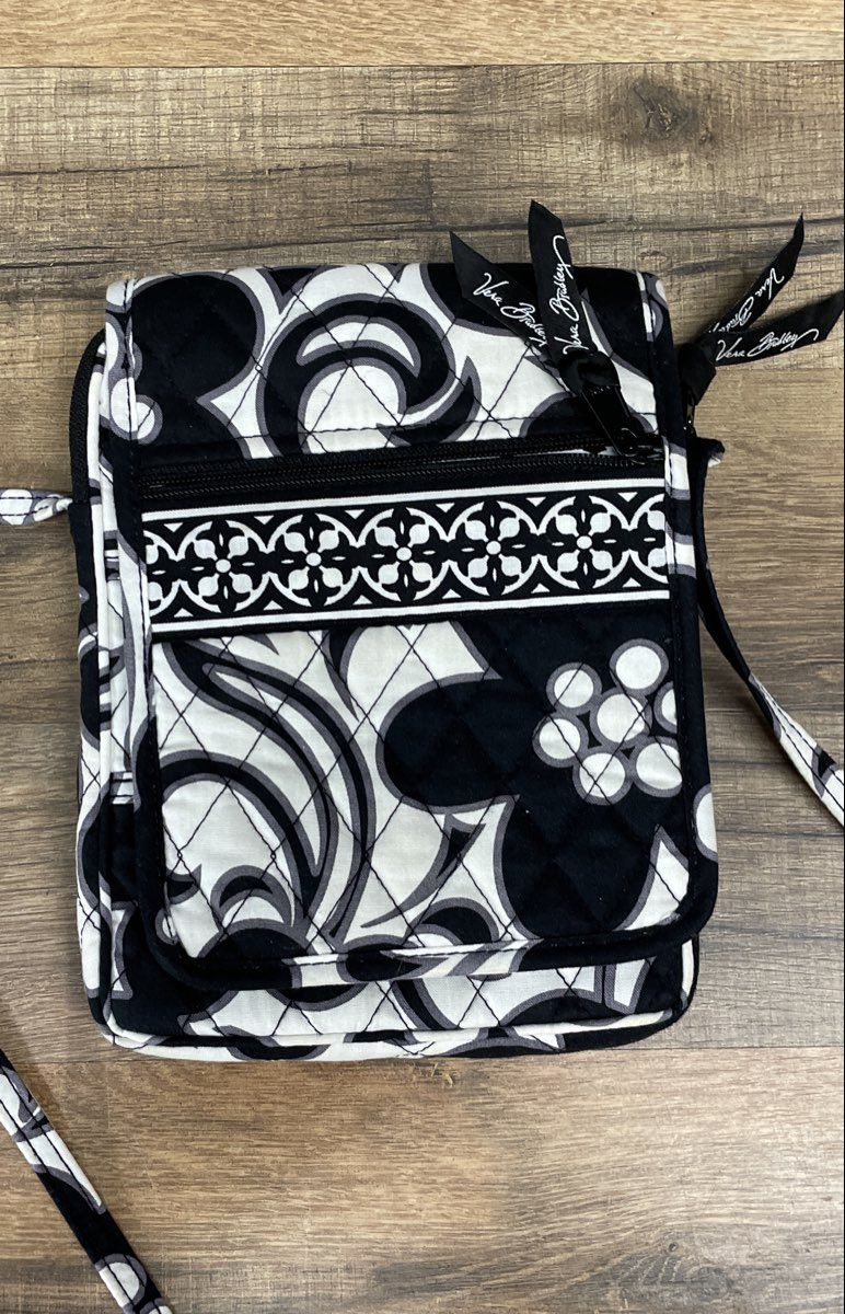 Vera Bradley Night and Day Black White Quilted Cotton Crossbody Hipster Bag