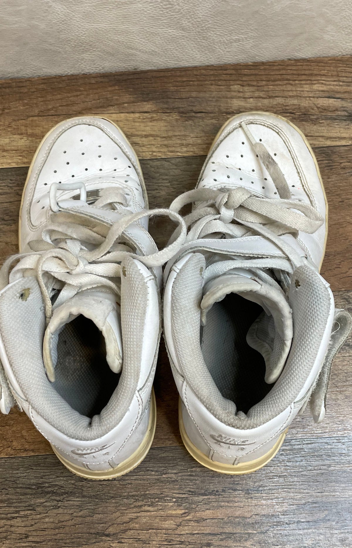 Nike Air Force 1 Mid Triple White Youth Basketball Shoes Size 5.5Y