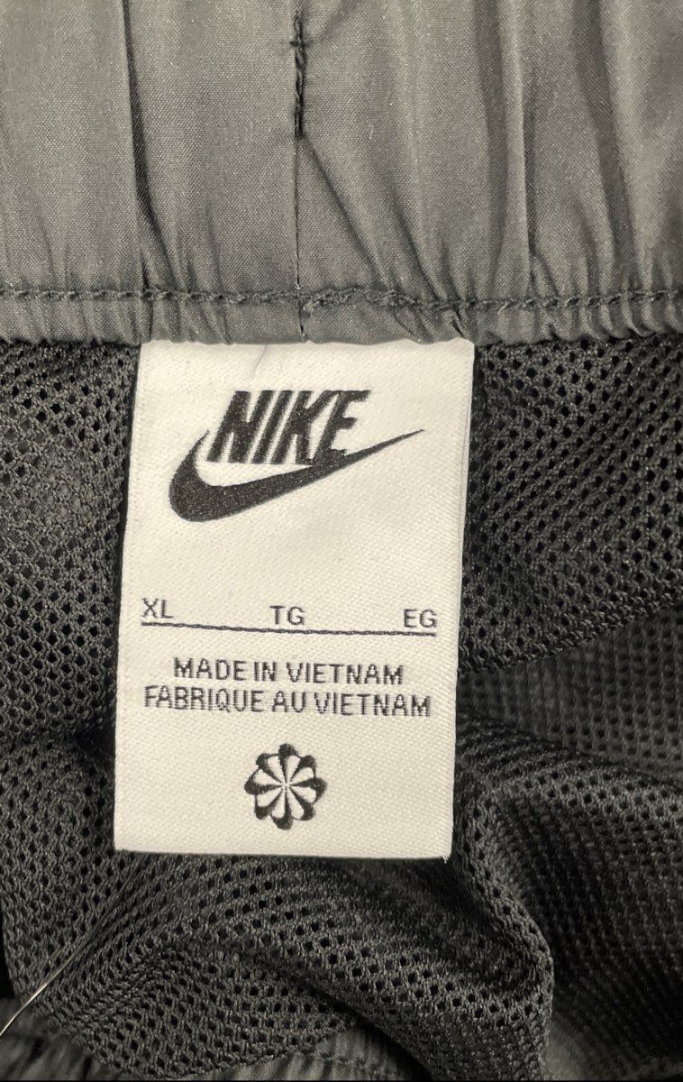Nike Men's Athletic Shorts Dark Gray Mesh Lined Drawstring NWT Size XL