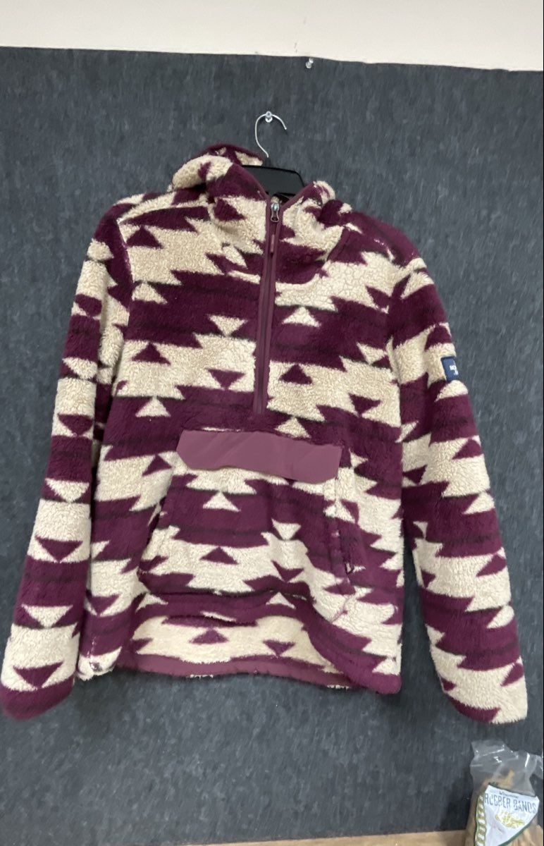 The North Face Women's Campshire Pullover Hoodie Maroon Geo Tribal Fleece Sz L