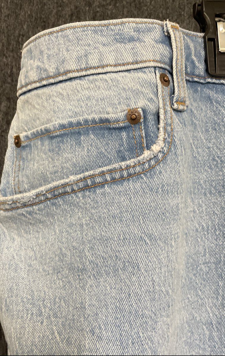 Abercrombie & Fitch Women's The '90s Relaxed High Rise Light Wash Jeans NWT 24S