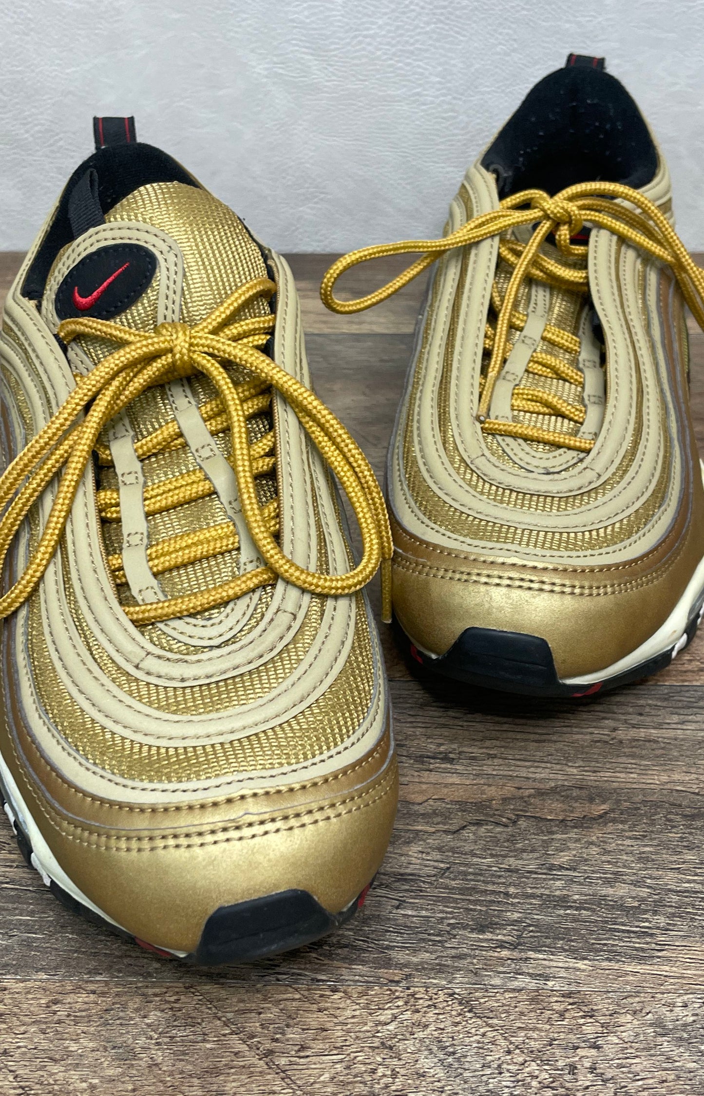 Nike Air Max 97 Metallic Gold 2018 Sneakers Size 9