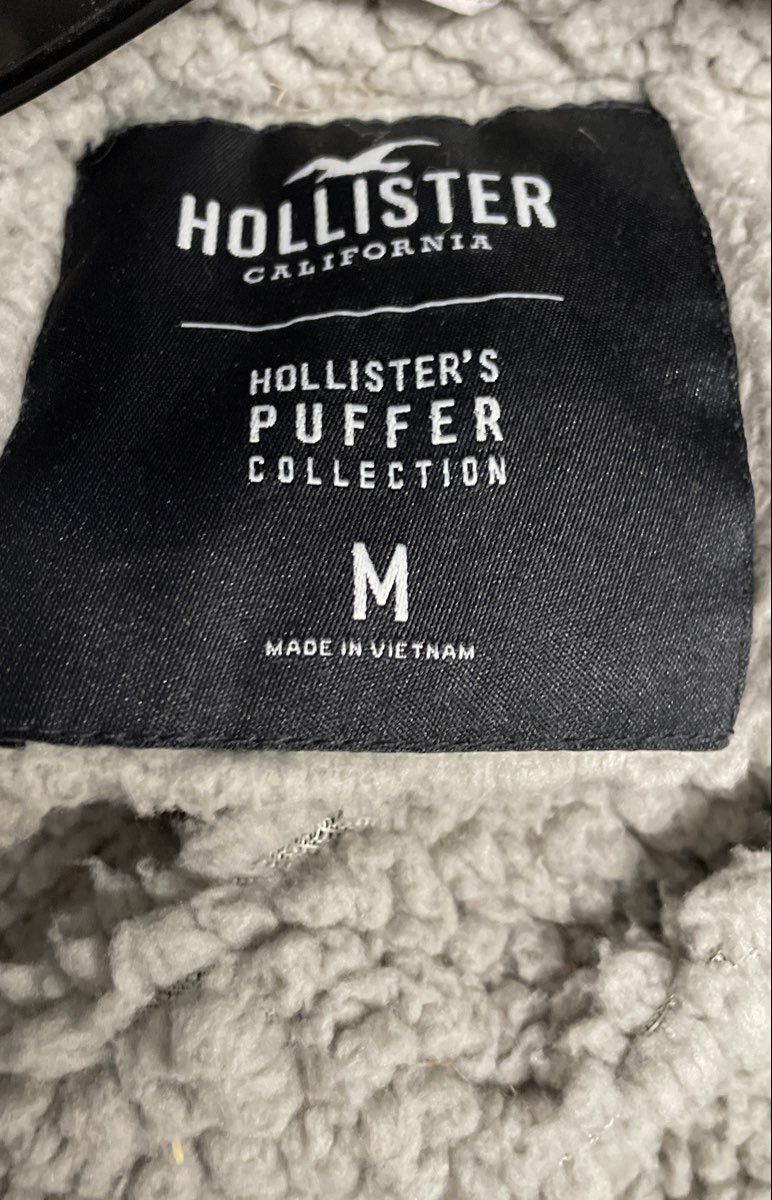 Hollister Women's Gray Sherpa Lined Hooded Puffer Jacket Sz M