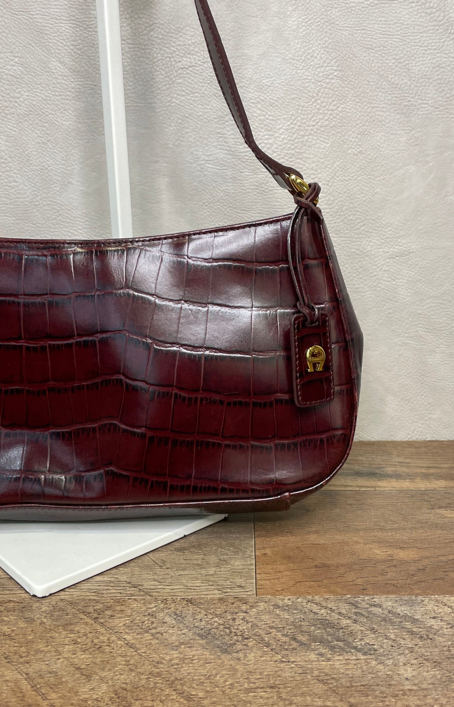 Vintage 90s Etienne Aigner Burgundy Croc Embossed Leather Shoulder Bag Gold