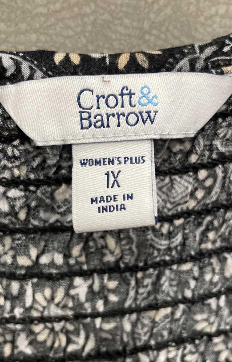 Croft & Barrow Women's Black Floral Sleeveless Smocked Plus Size Dress 1X