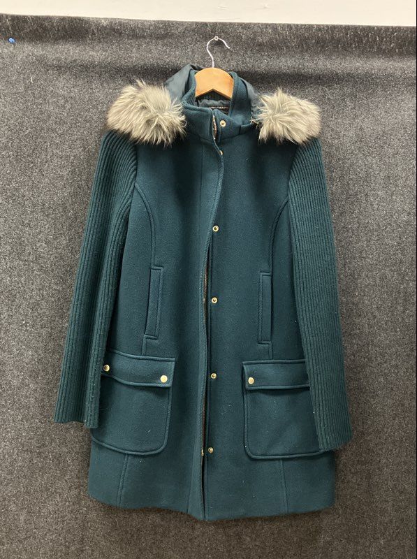 Talbots Women's Green Wool Blend Jacket Faux Fur Hood Ribbed Knit Sleeves Sz 8