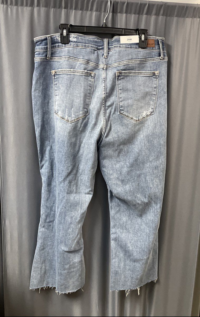 Judy Blue Women's High Waist Wide Leg Distressed Blue Jeans Sz 20W NWT