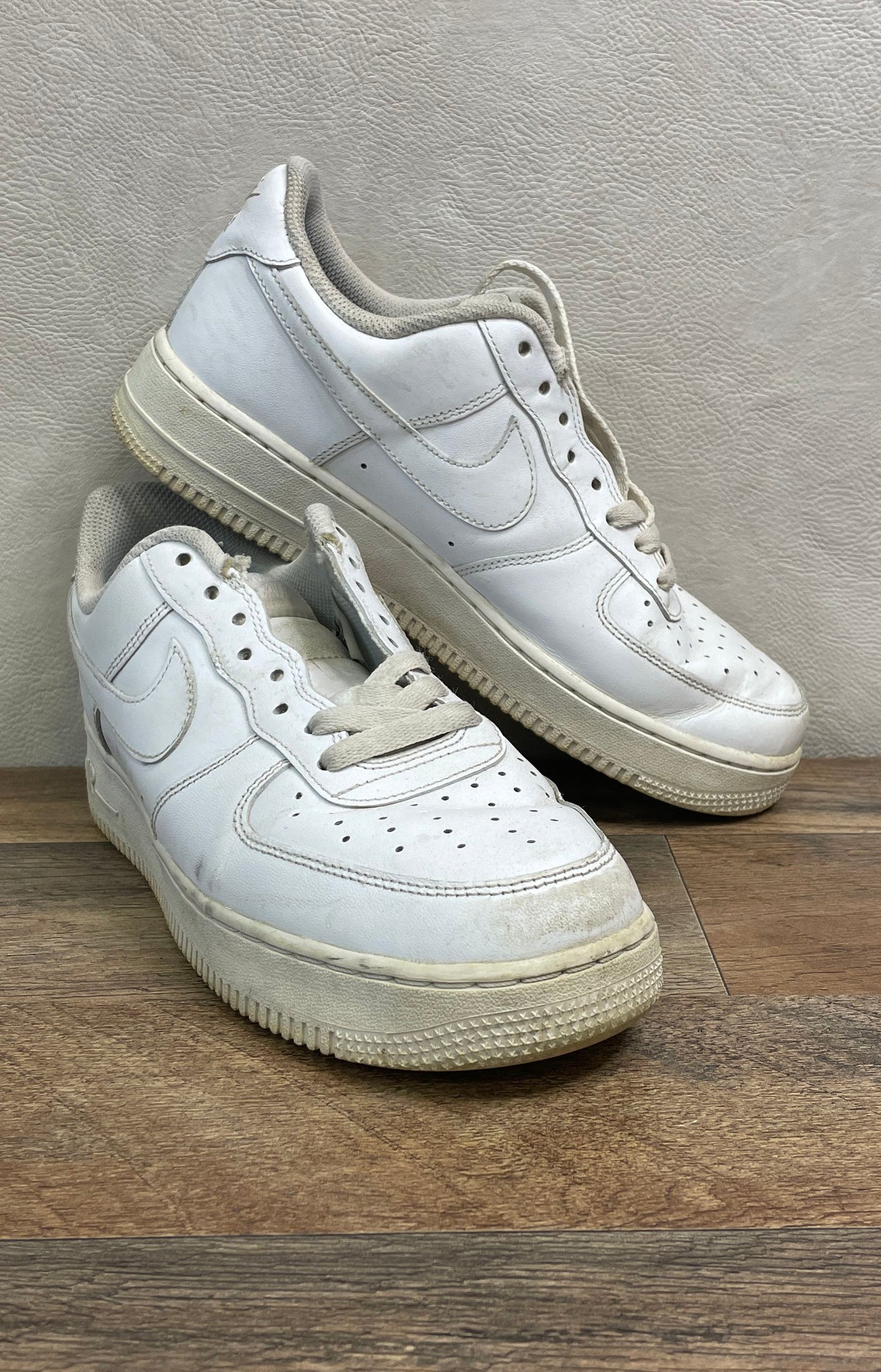 Nike Air Force 1 '07 Low Triple White Leather Sneakers Men's Size 8.5