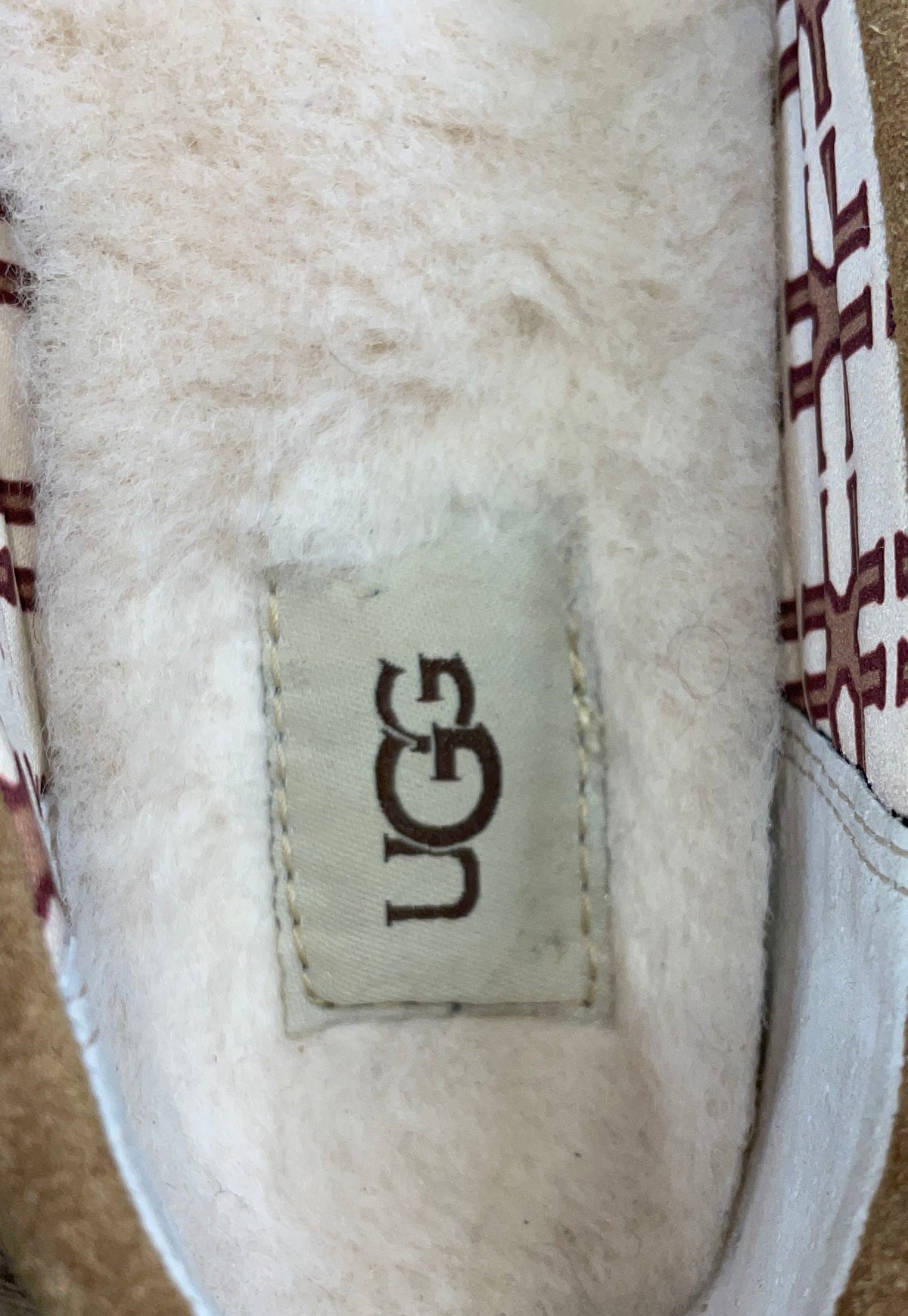 UGG Dakota Chestnut Brown Suede Tassel Moccasin Slippers Women's Size 5