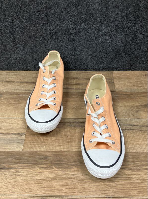 Converse Chuck Taylor All Star Low Top Peach Orange Sneakers Women's 8 Men's 6