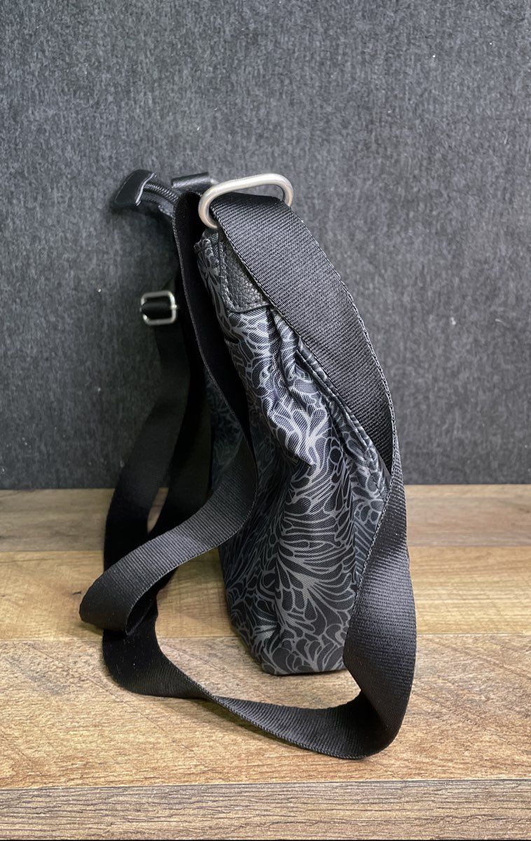 Baggallini Midnight Blossom Crossbody Bag Grey Black Floral Nylon Travel
