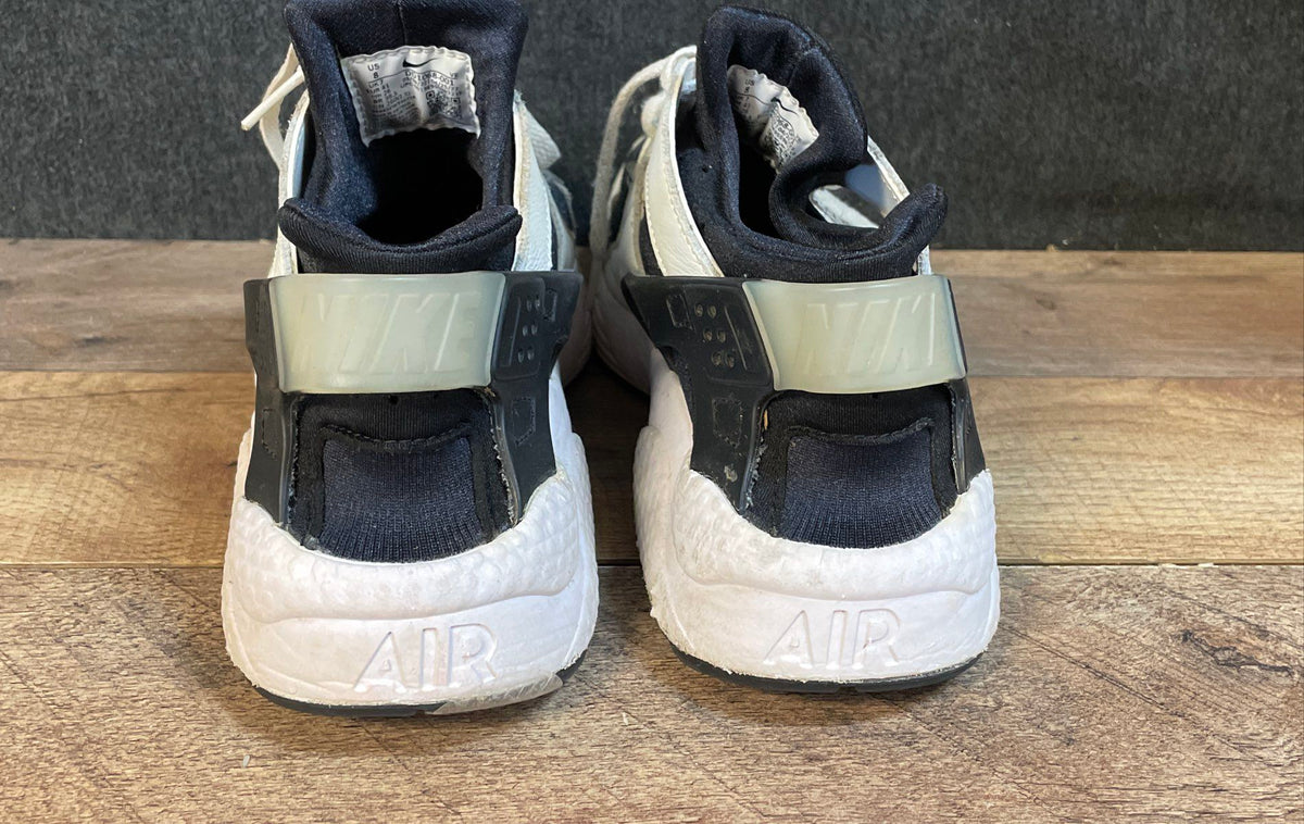 Nike Air Huarache White Black Women's Sneakers Size 8