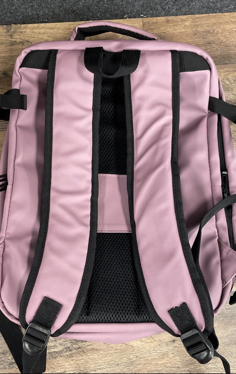 Traveler's Choice Pink Modern Laptop Commuter Backpack Bag Padded Straps