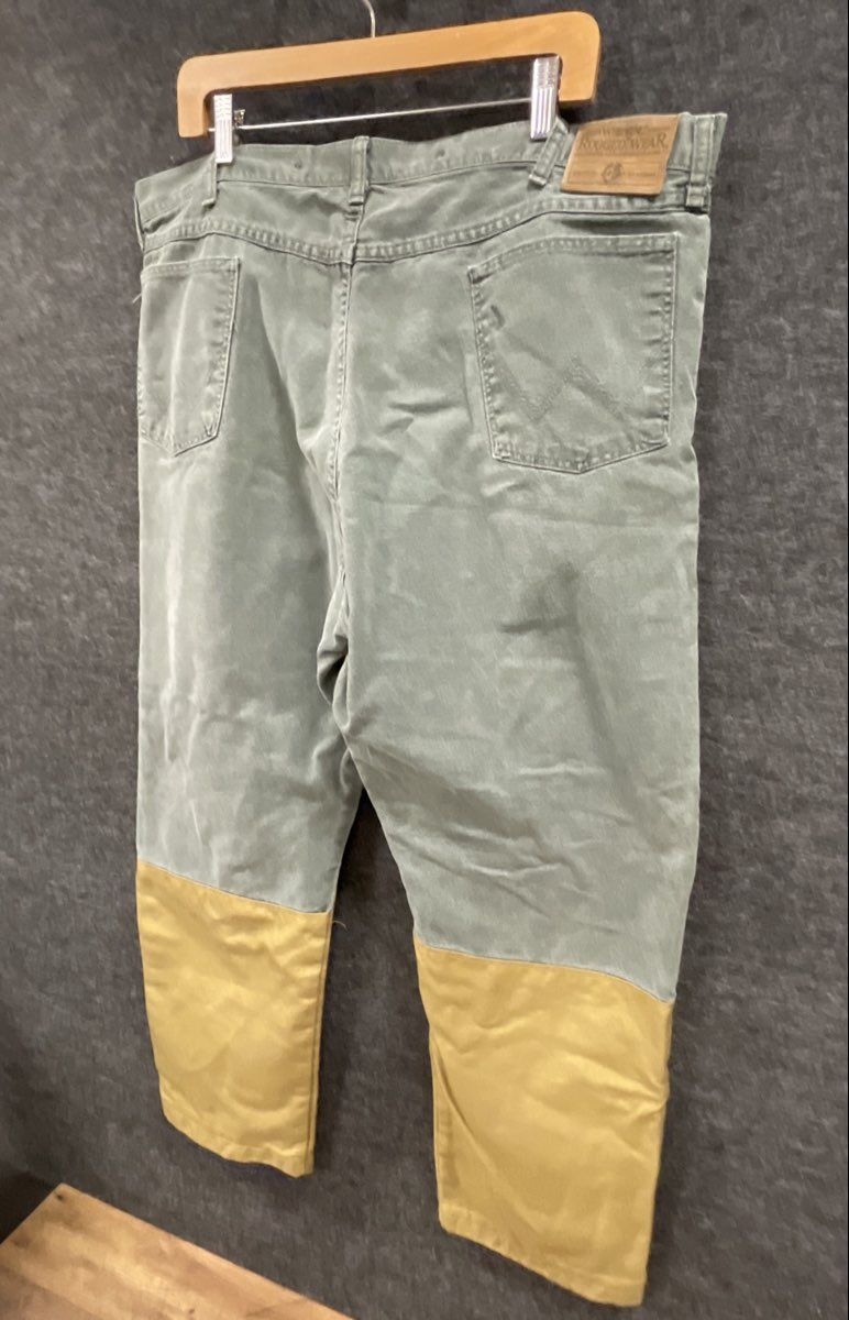 Wrangler Rugged Wear Mens Hunting Pants Green Tan Vintage 90s