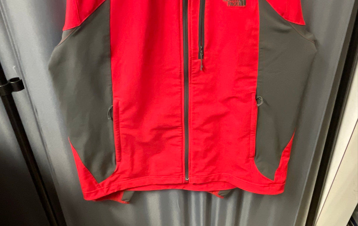The North Face Men's WindWall Softshell Jacket Red Gray Full Zip Size XL