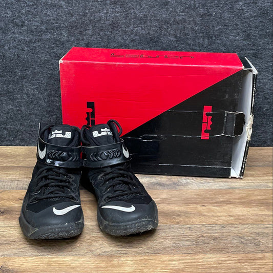 Nike LeBron Zoom Soldier VIII Black Metallic Silver Men's Size 7.5