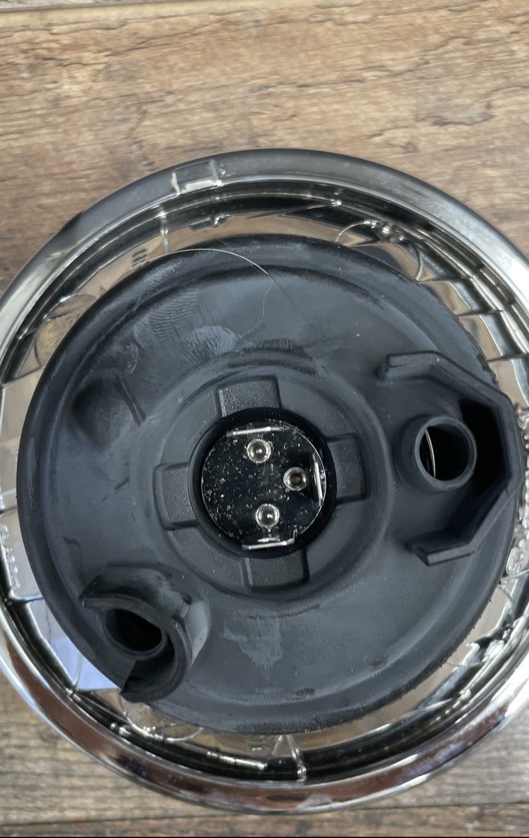 Harley-Davidson OEM Headlight 68297-05 & Gas Cap Lot Motorcycle Parts