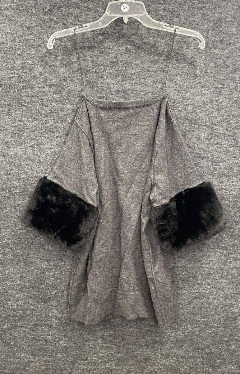 Michael Kors Women's Gray Cold Shoulder Faux Fur Cuff Knit Sweater Sz M