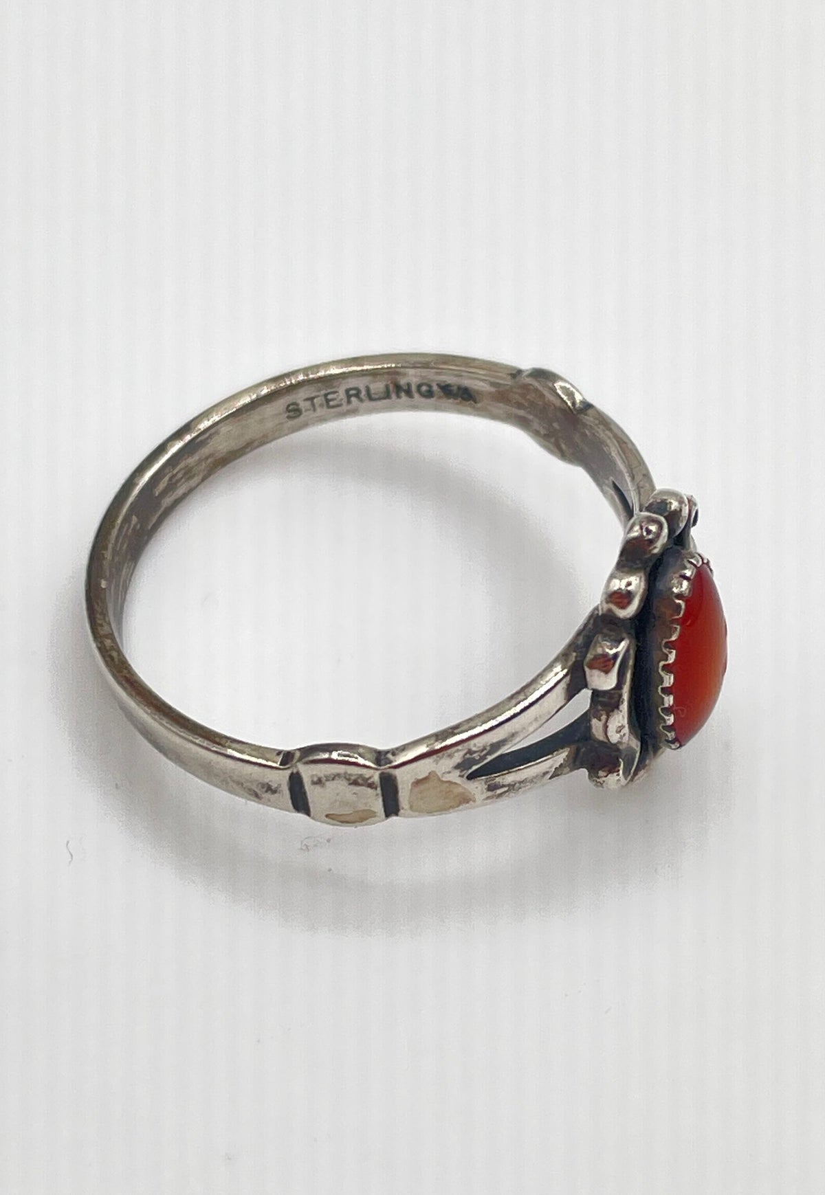 Wheeler Mfg. Co. 925 Sterling Silver Orange Resin Stone Ring 2.3g