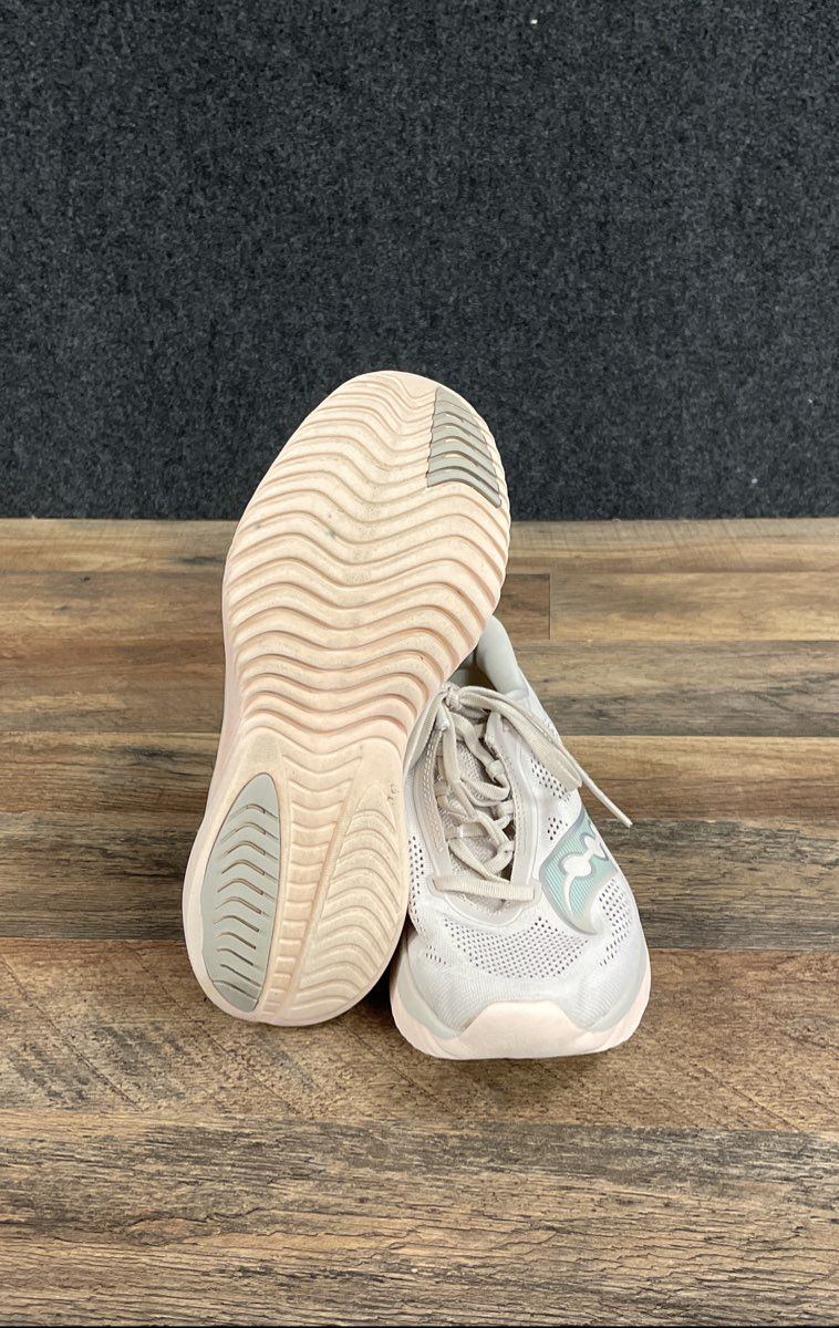 Saucony Kinvara 13 White Pink Mint Women's Running Shoes Size 7