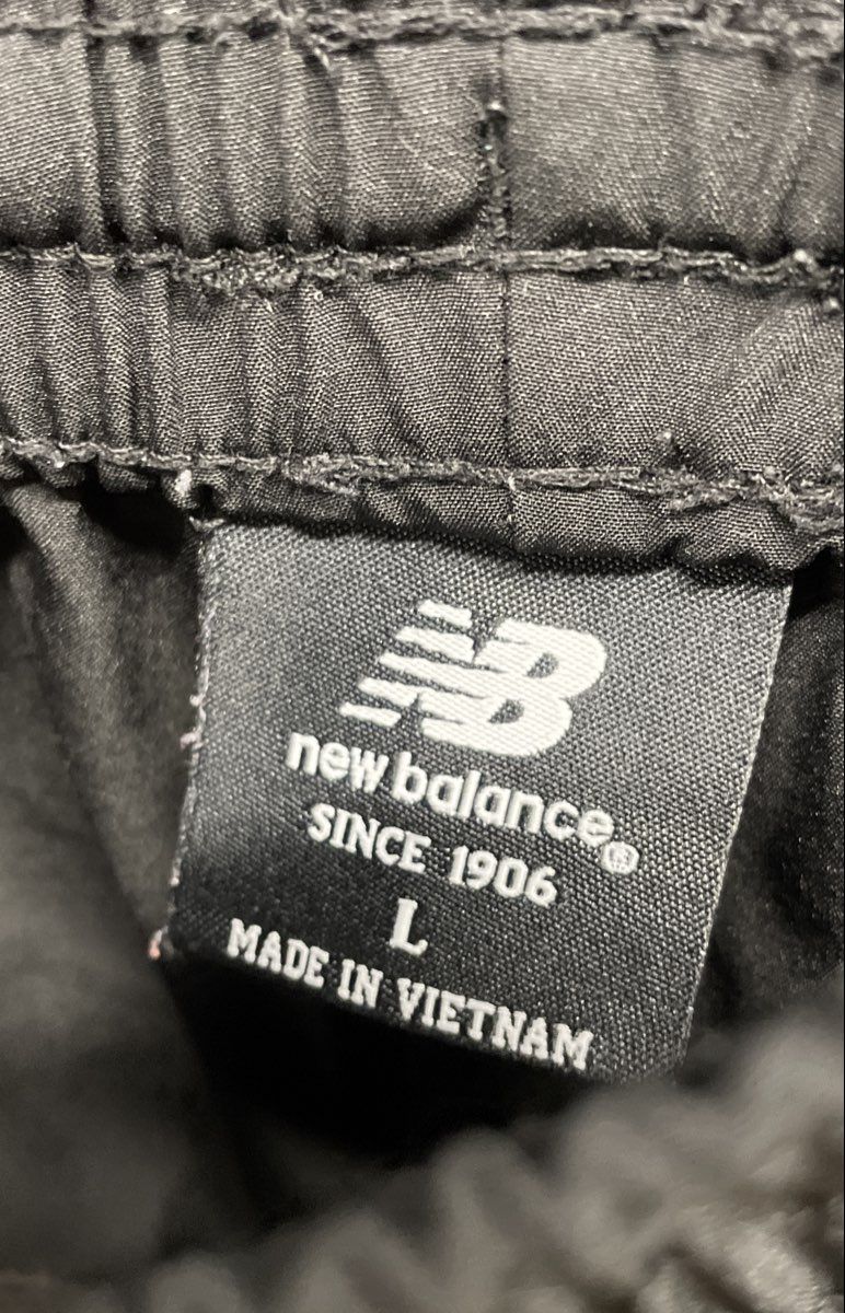 New Balance Men's Black Track Warm-Up Pants Elastic Waist Zippered Ankles Sz L