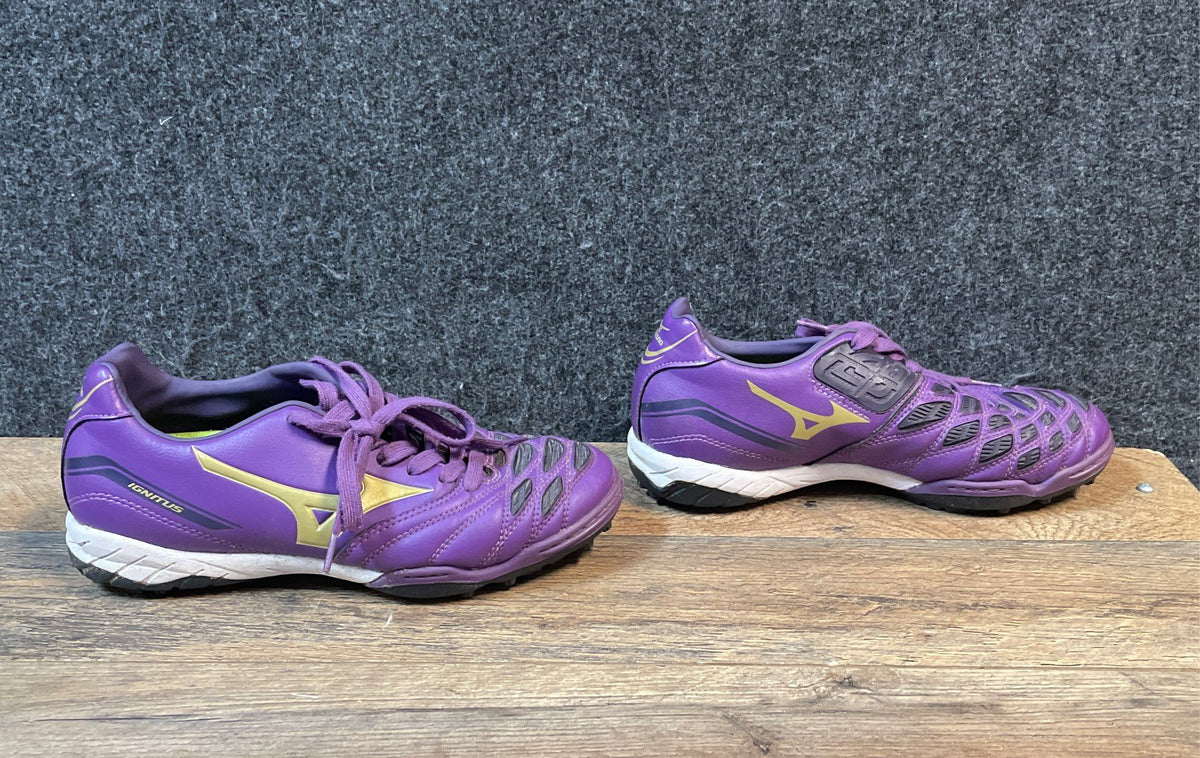 Mizuno Wave Ignitus Turf Soccer Shoes Cleats Purple Gold Size 5