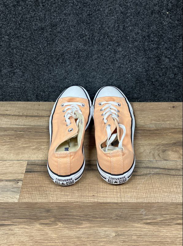 Converse Chuck Taylor All Star Low Top Peach Orange Sneakers Women's 8 Men's 6