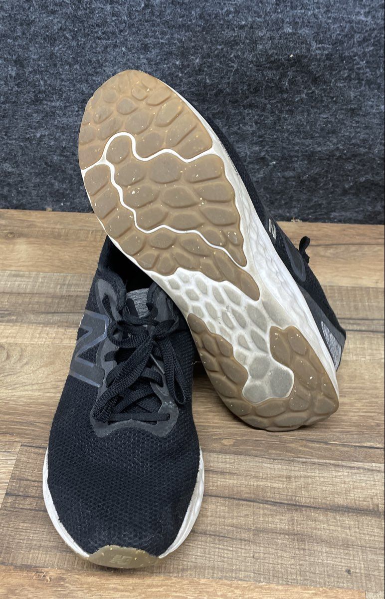 New Balance Fresh Foam Arishi v4 Black White Gum Men's Running Shoes Size 10