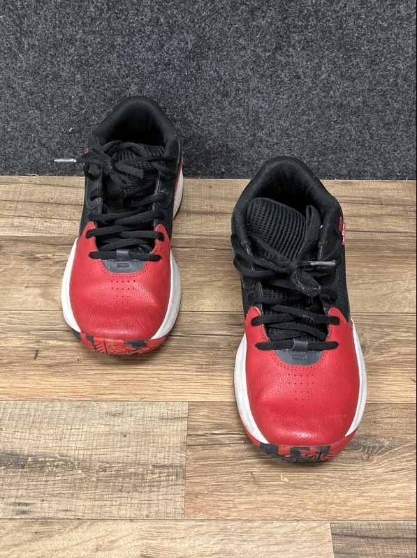Under Armour Lockdown 7 Red Black White Boys Basketball Shoes Size 7Y