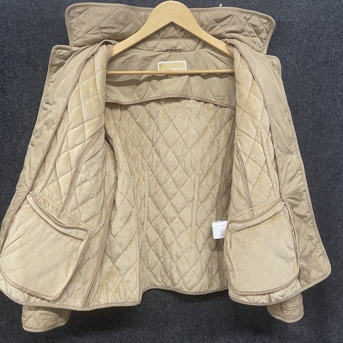 MICHAEL Michael Kors Women's Beige Diamond Quilt Button Front Jacket Sz L