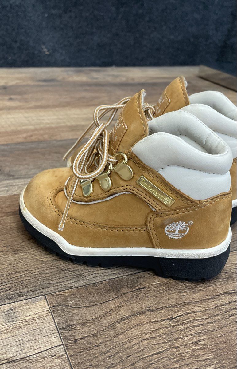 Timberland Toddler Wheat Leather Field Boots Size 6