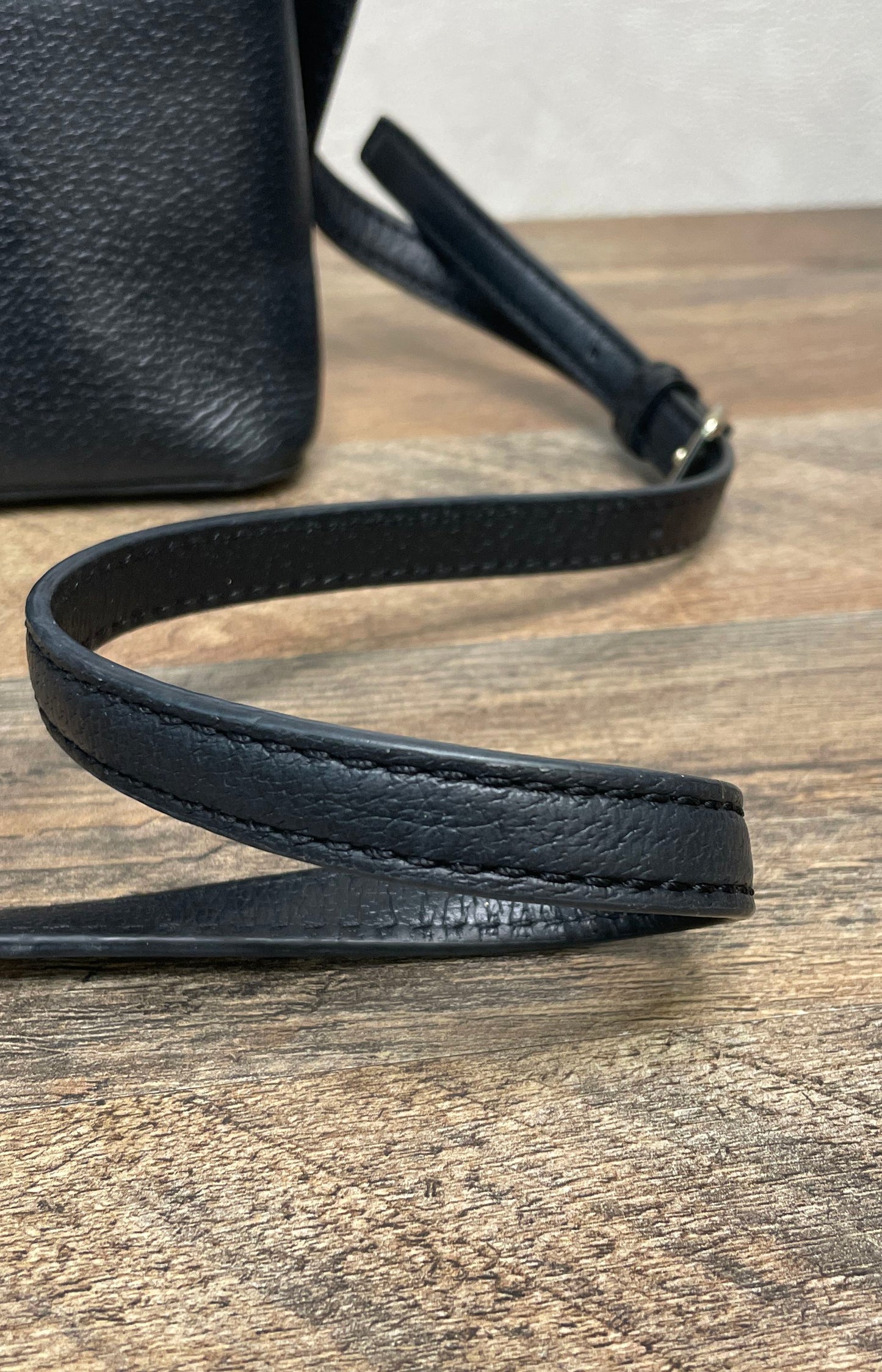 Kate Spade Black Pebbled Leather Small Crossbody Bag Gold Hardware